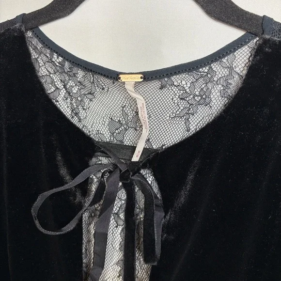 Free People midnight hour Black Velvet with Lace mini dress NWT - Picture 4 of 10